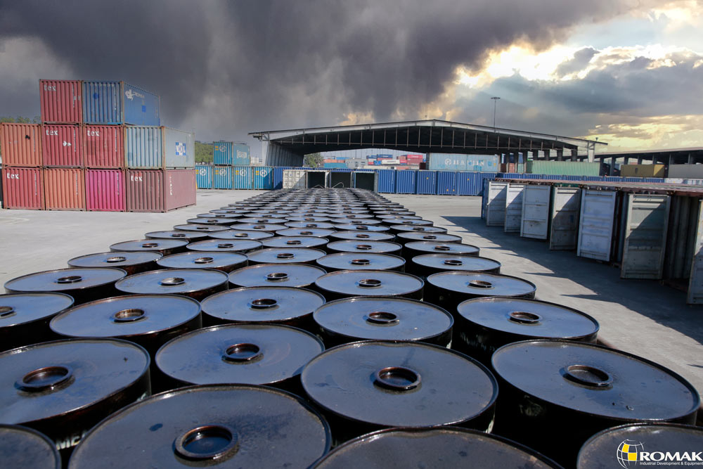 Close-up of Iran bitumen used in road construction projects.